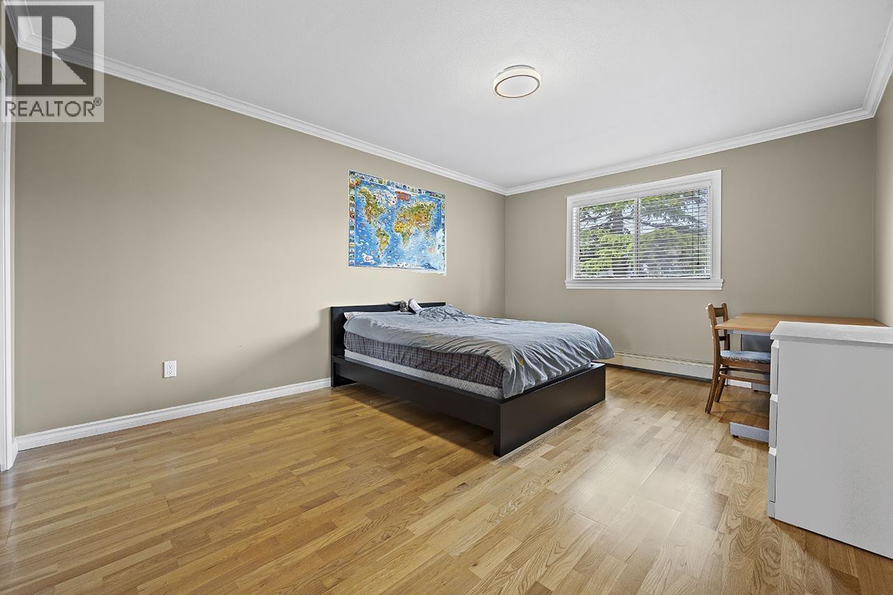 Photo 30 of 4131 Blundell Road, Richmond BC
