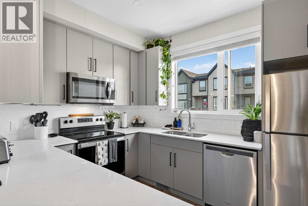 Single Family House for Sale in   Evanscrest Park NW Evanston Calgary 
