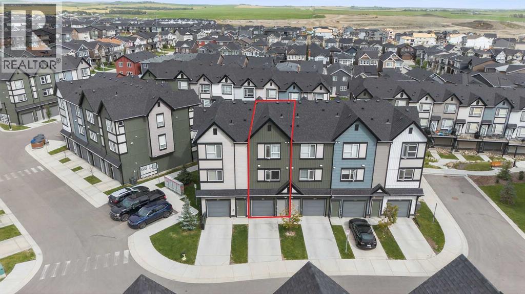 Single Family House for Sale in   Evanscrest Park NW Evanston Calgary 