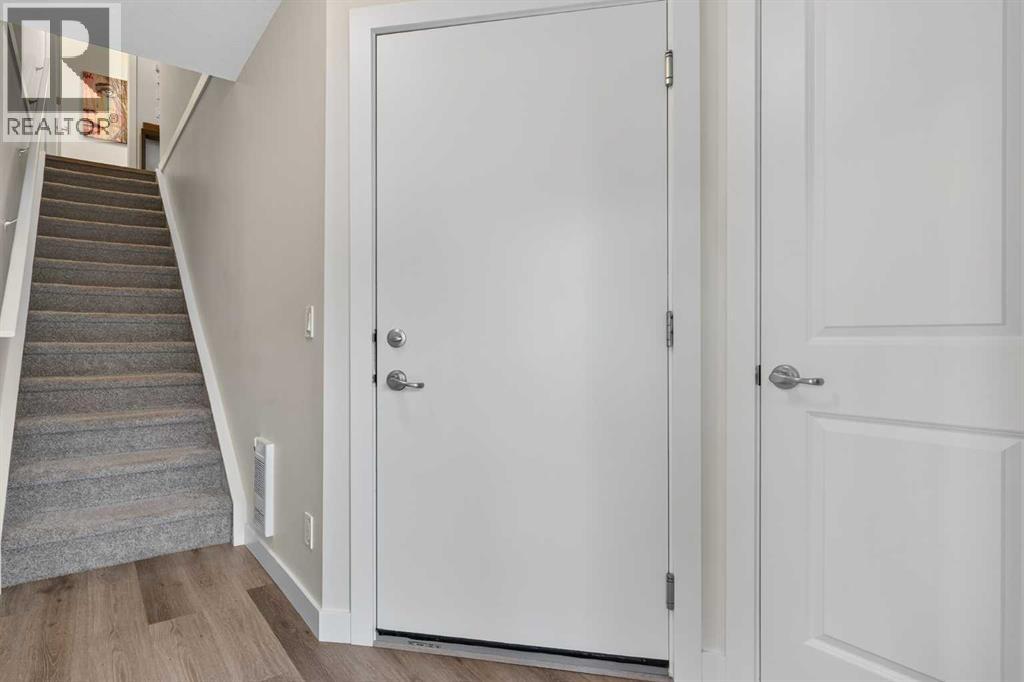 Single Family House for Sale in   Evanscrest Park NW Evanston Calgary 
