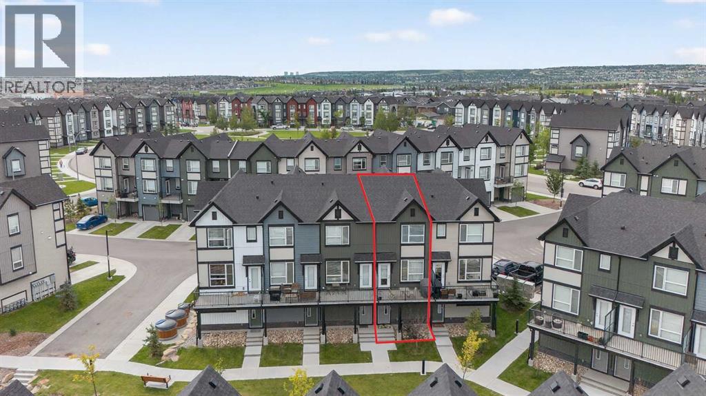 Single Family House for Sale in   Evanscrest Park NW Evanston Calgary 