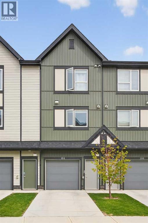 Single Family House for Sale in   Evanscrest Park NW Evanston Calgary 