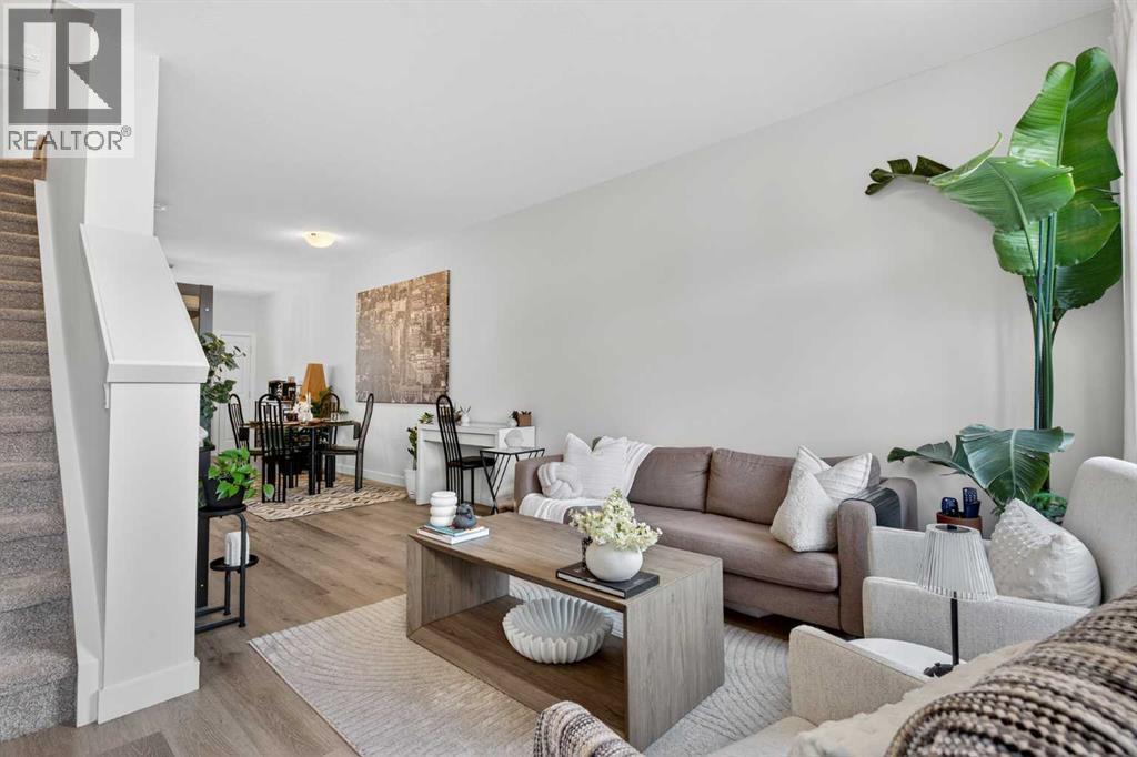 Single Family House for Sale in   Evanscrest Park NW Evanston Calgary 