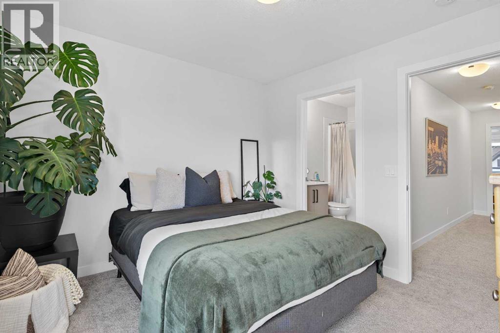 Single Family House for Sale in   Evanscrest Park NW Evanston Calgary 