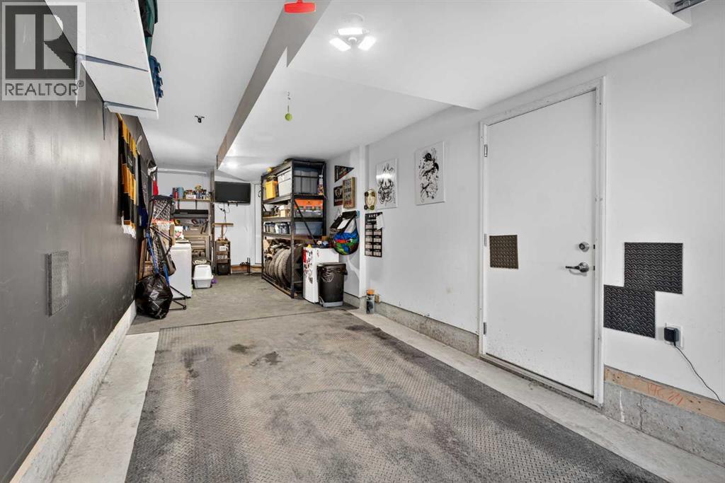 Single Family House for Sale in   Evanscrest Park NW Evanston Calgary 