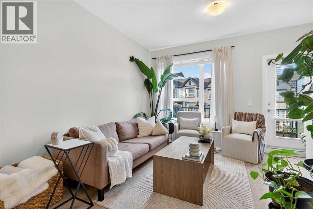 Single Family House for Sale in   Evanscrest Park NW Evanston Calgary 