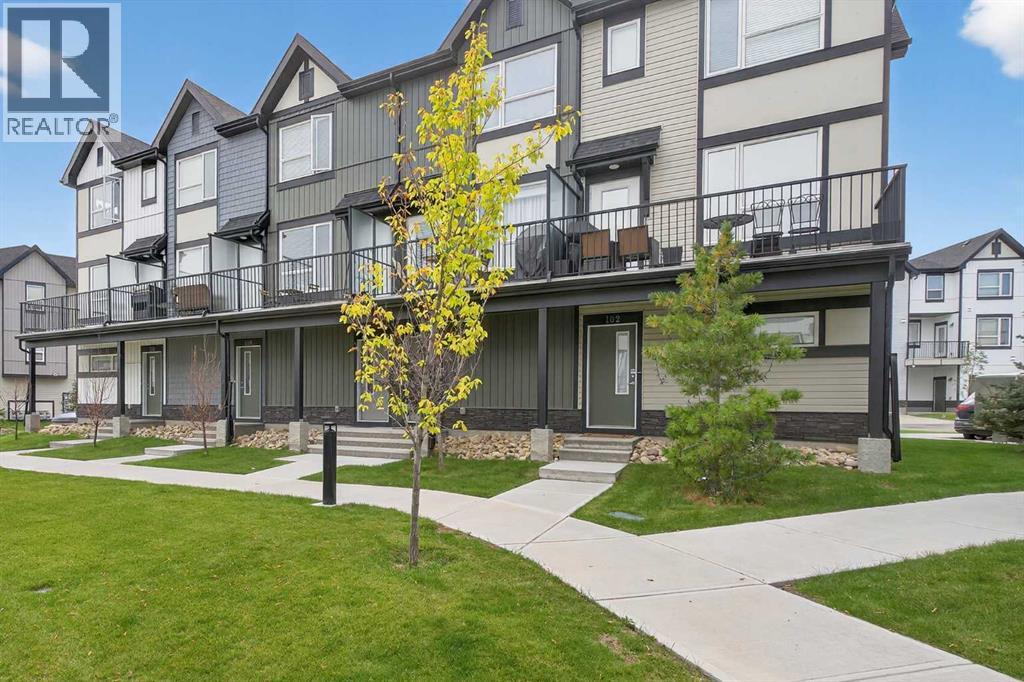 Single Family House for Sale in   Evanscrest Park NW Evanston Calgary 