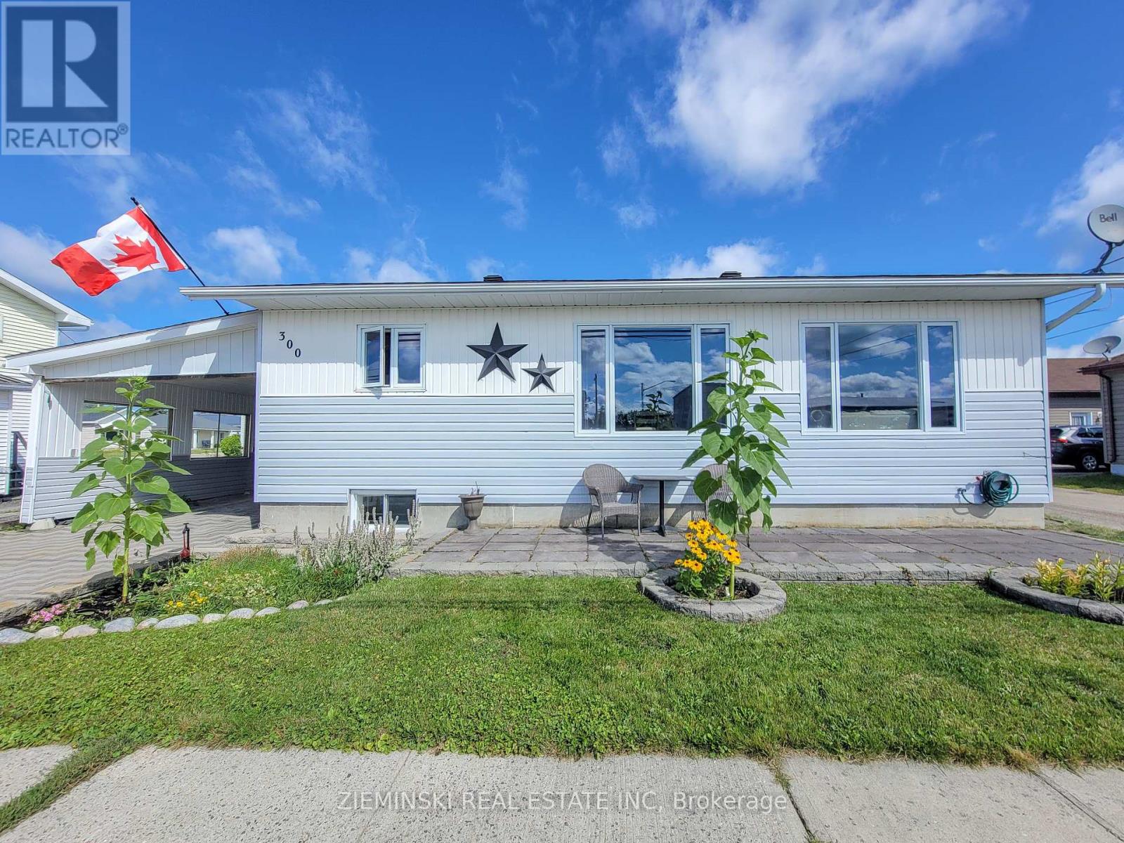 Photo 17 of 300 Teefy Street, Iroquois Falls ON