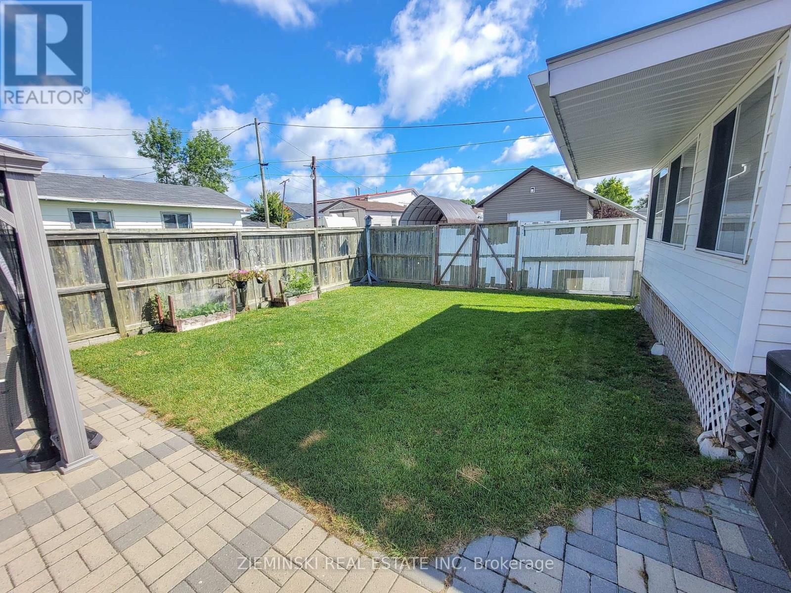 Photo 44 of 300 Teefy Street, Iroquois Falls ON