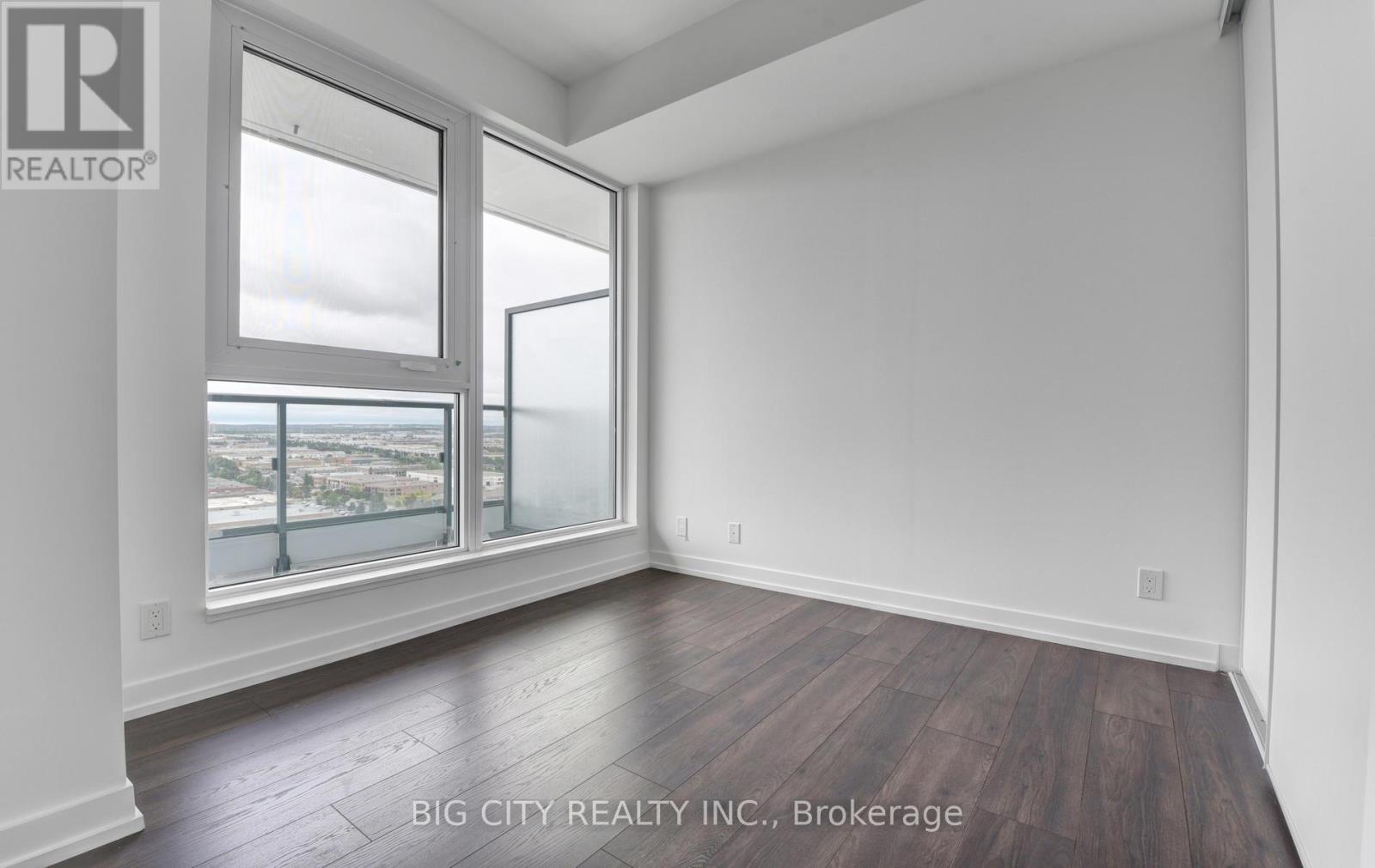 Photo 10 of 1911 898 Portage Parkway, Vaughan ON