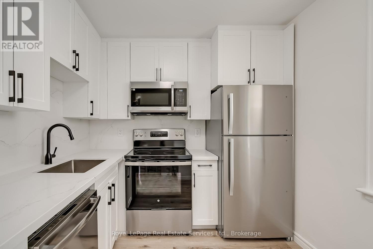 Photo 16 of Main 235 East 21st Street, Hamilton ON