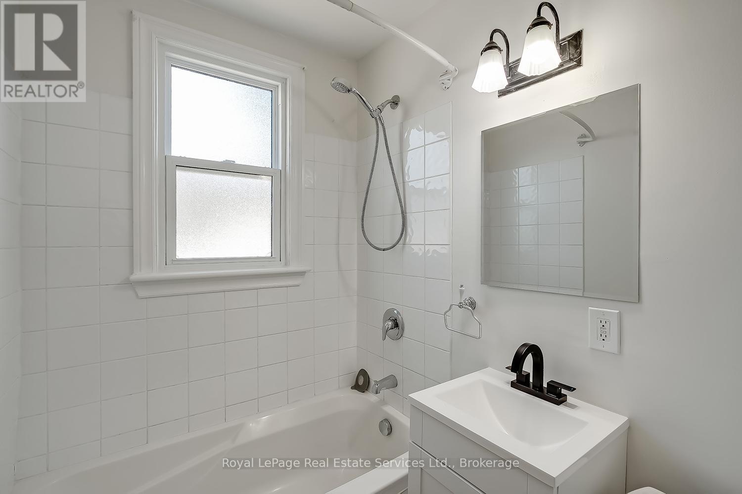 Photo 2 of Main 235 East 21st Street, Hamilton ON