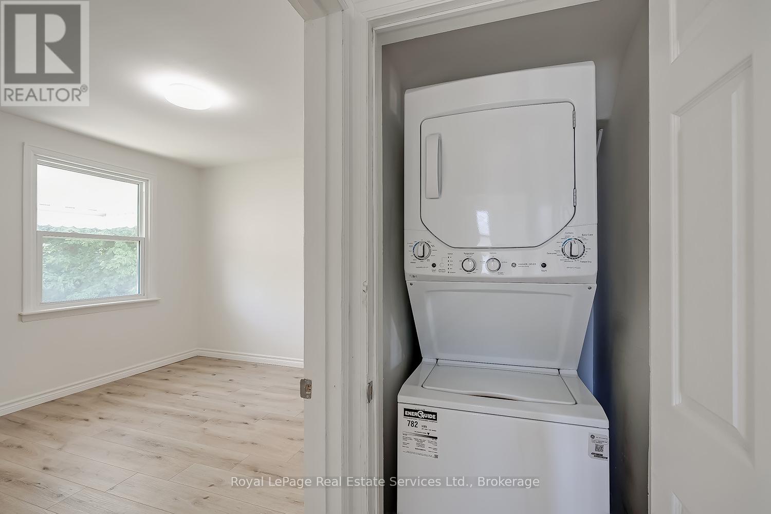 Photo 6 of Main 235 East 21st Street, Hamilton ON