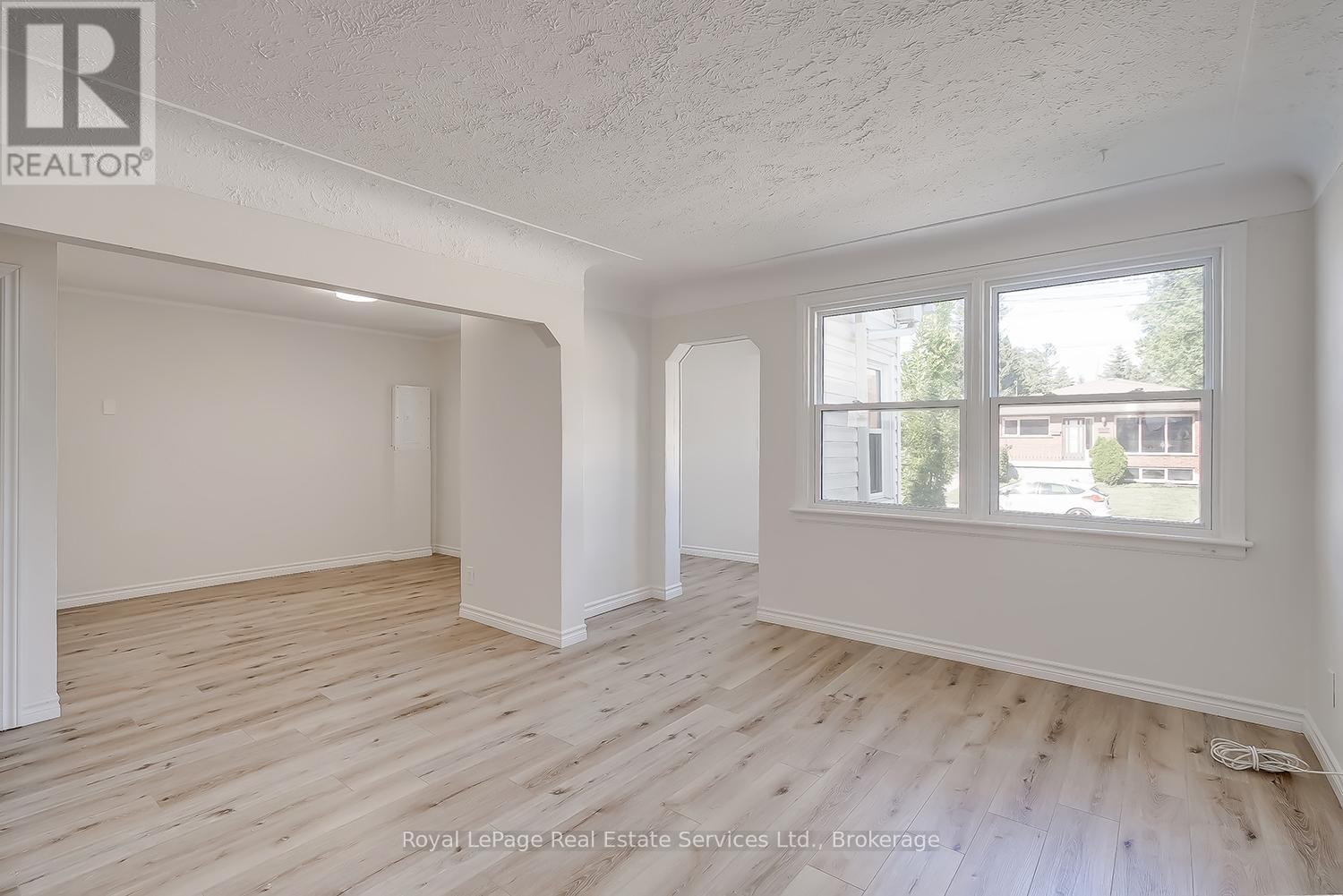 Photo 14 of Main 235 East 21st Street, Hamilton ON