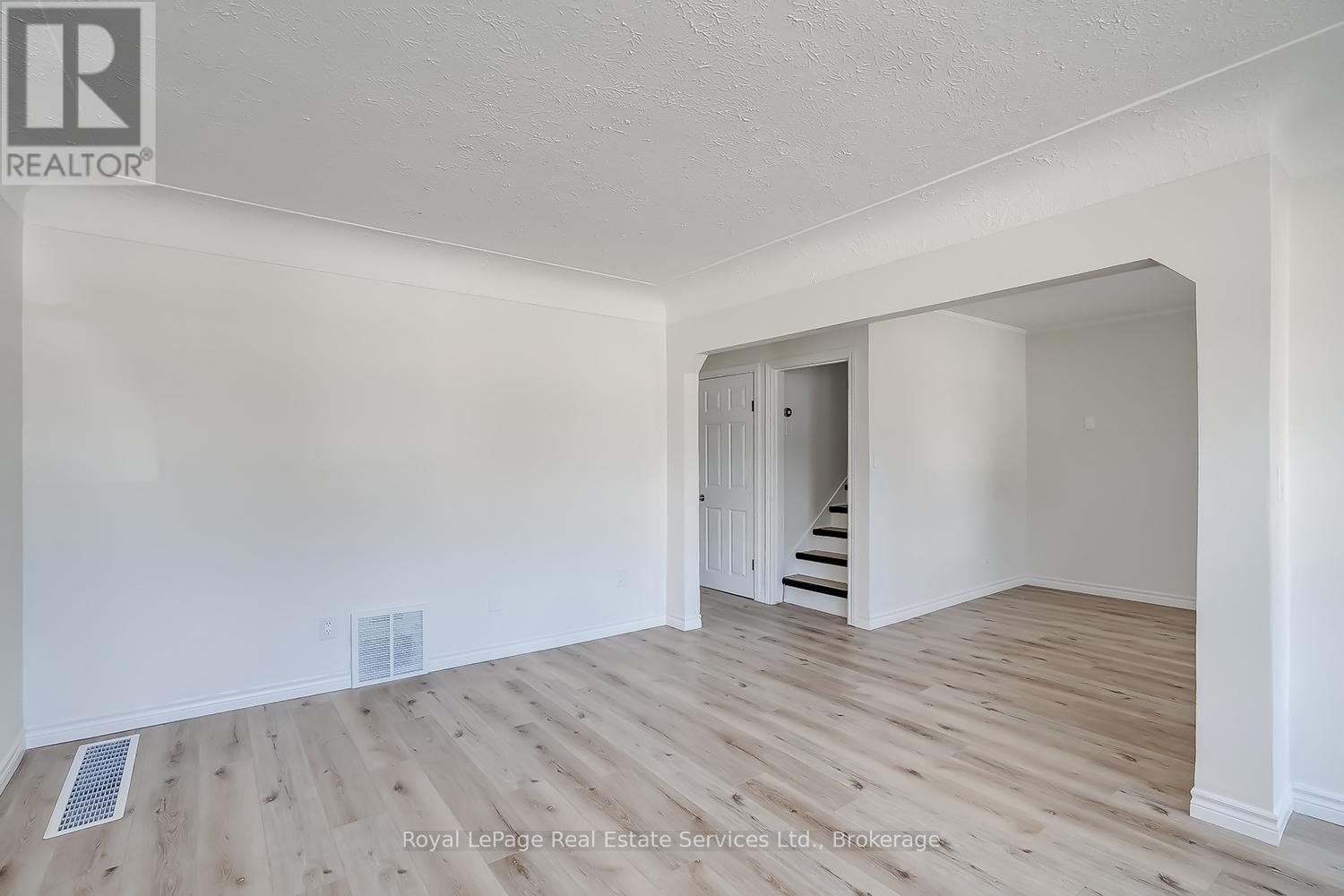 Photo 15 of Main 235 East 21st Street, Hamilton ON