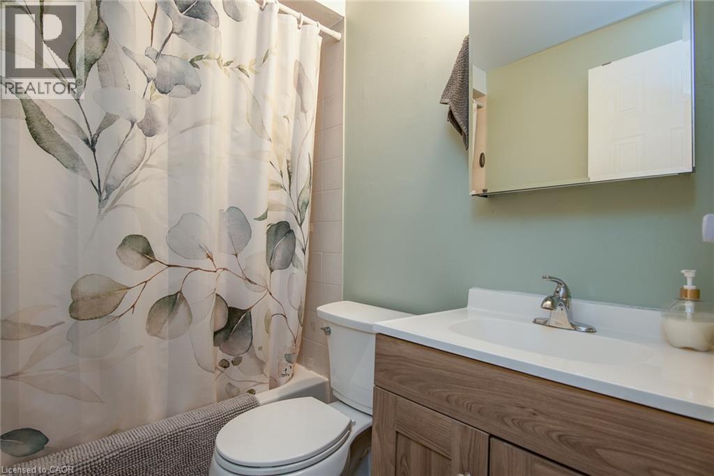 Photo 13 of 465 Beechwood Place Unit 2, Waterloo ON