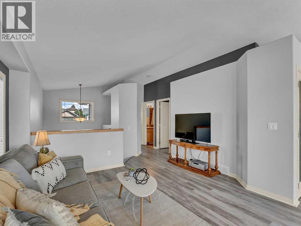 Photo 22 of 16 Terrace Avenue Ne, Medicine Hat AB