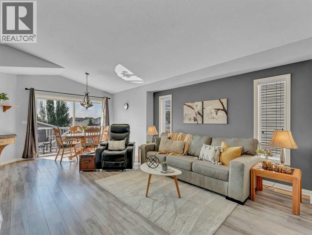 Photo 31 of 16 Terrace Avenue Ne, Medicine Hat AB