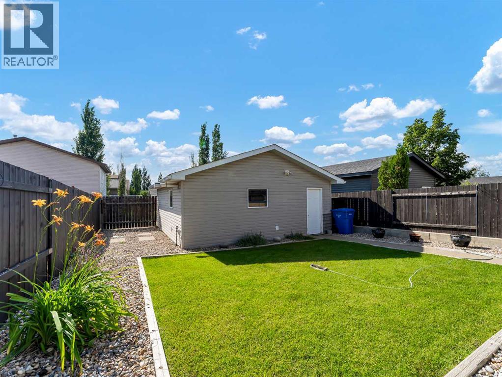 Photo 17 of 16 Terrace Avenue Ne, Medicine Hat AB