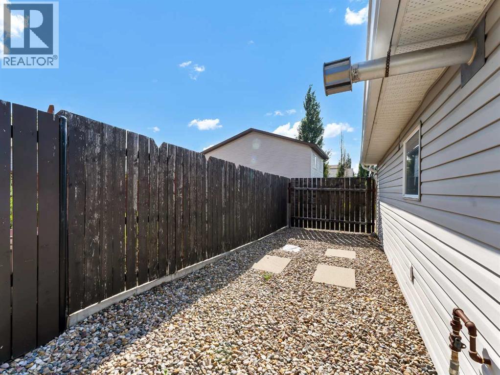 Photo 28 of 16 Terrace Avenue Ne, Medicine Hat AB