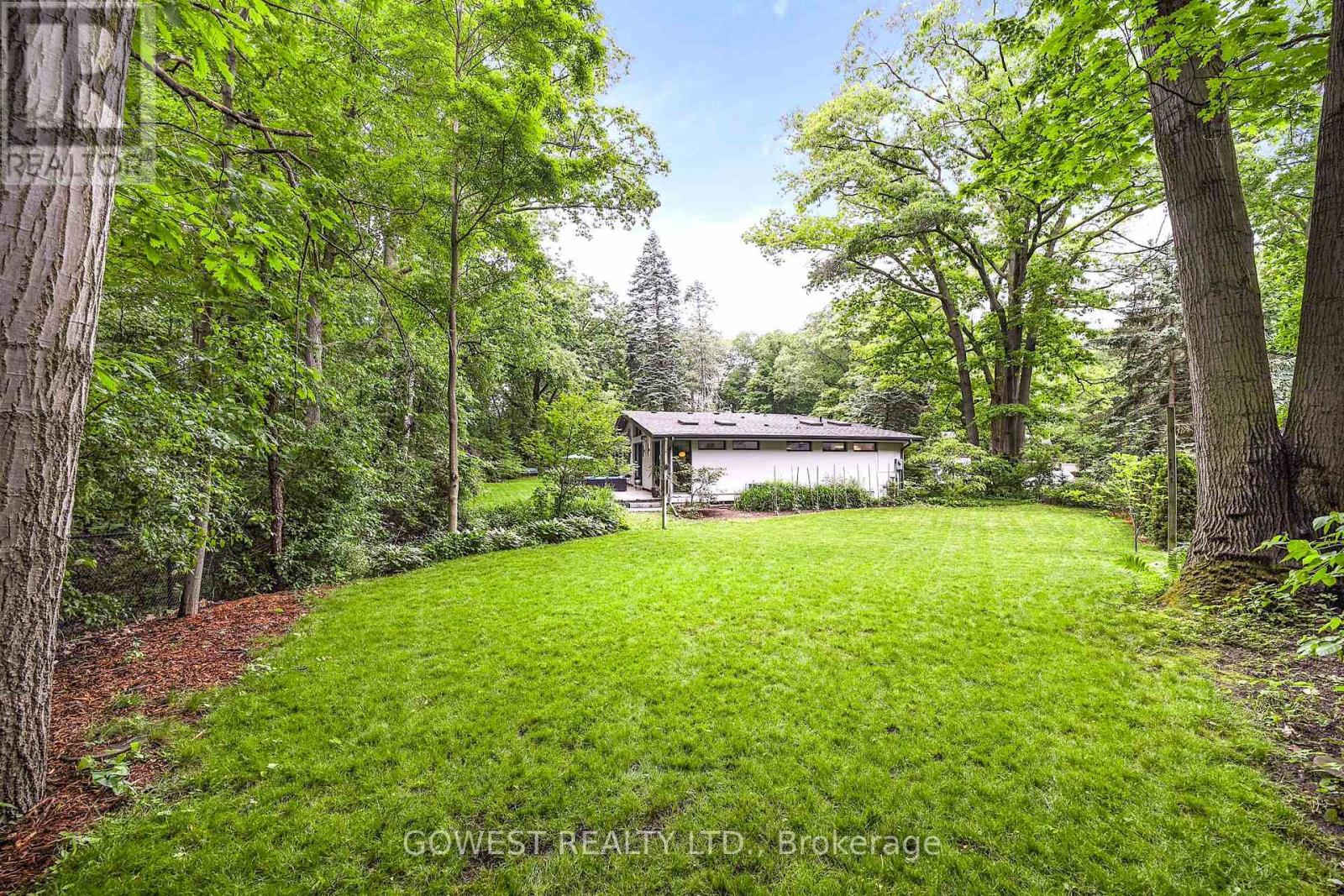 Photo 23 of 344 Dalewood Drive, Oakville ON