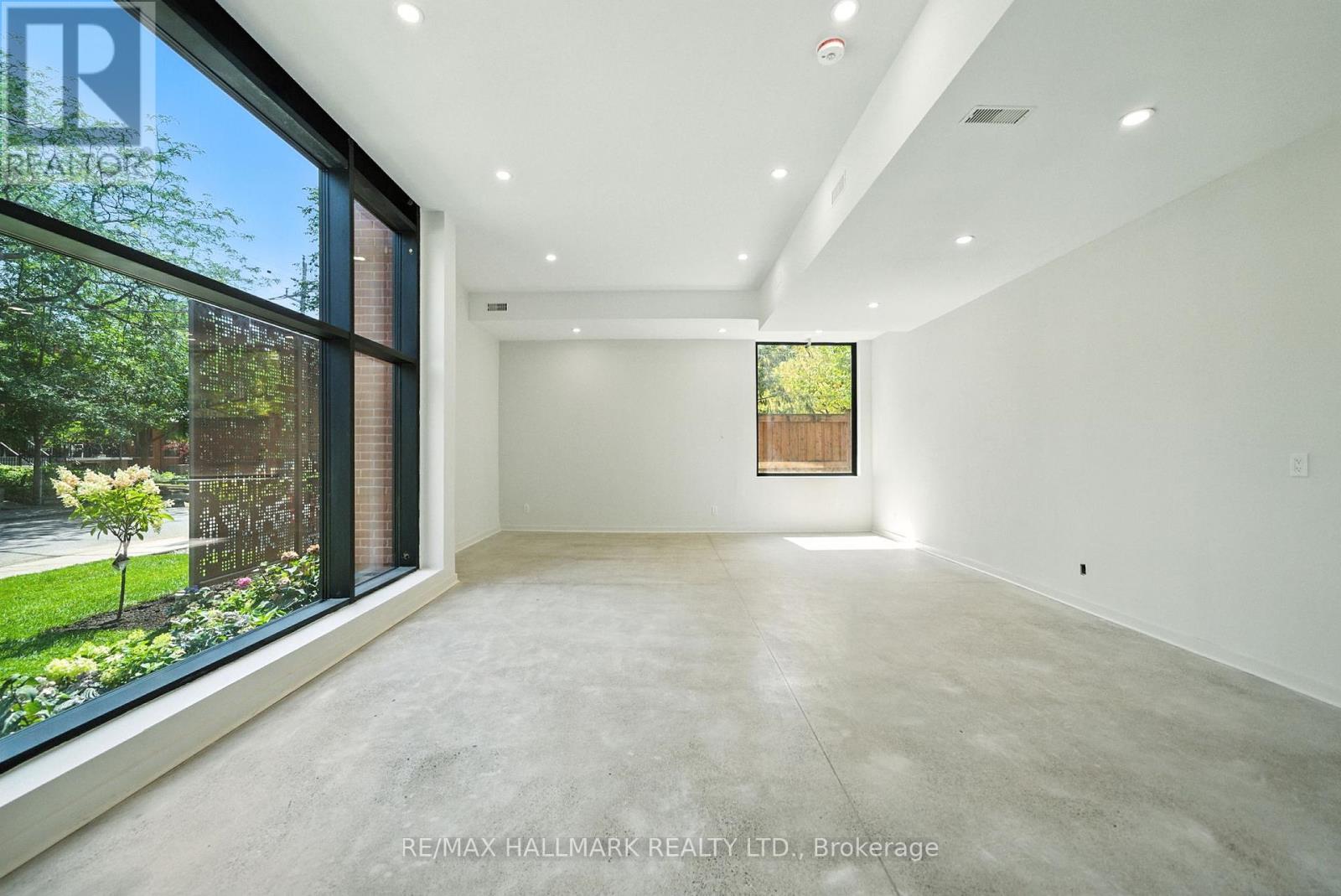 Photo 25 of 1 170 Perth Avenue, Toronto ON