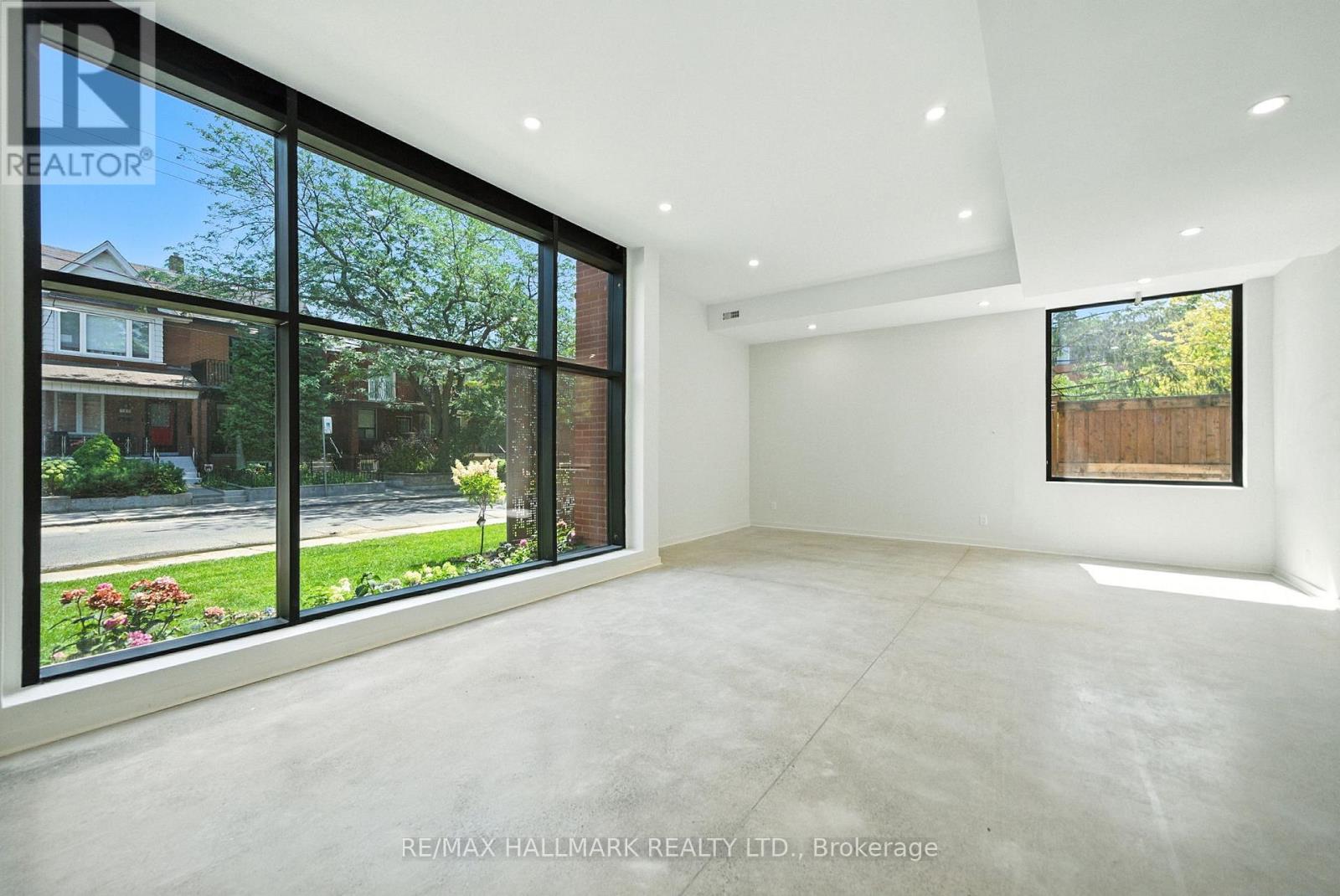 Photo 34 of 1 170 Perth Avenue, Toronto ON