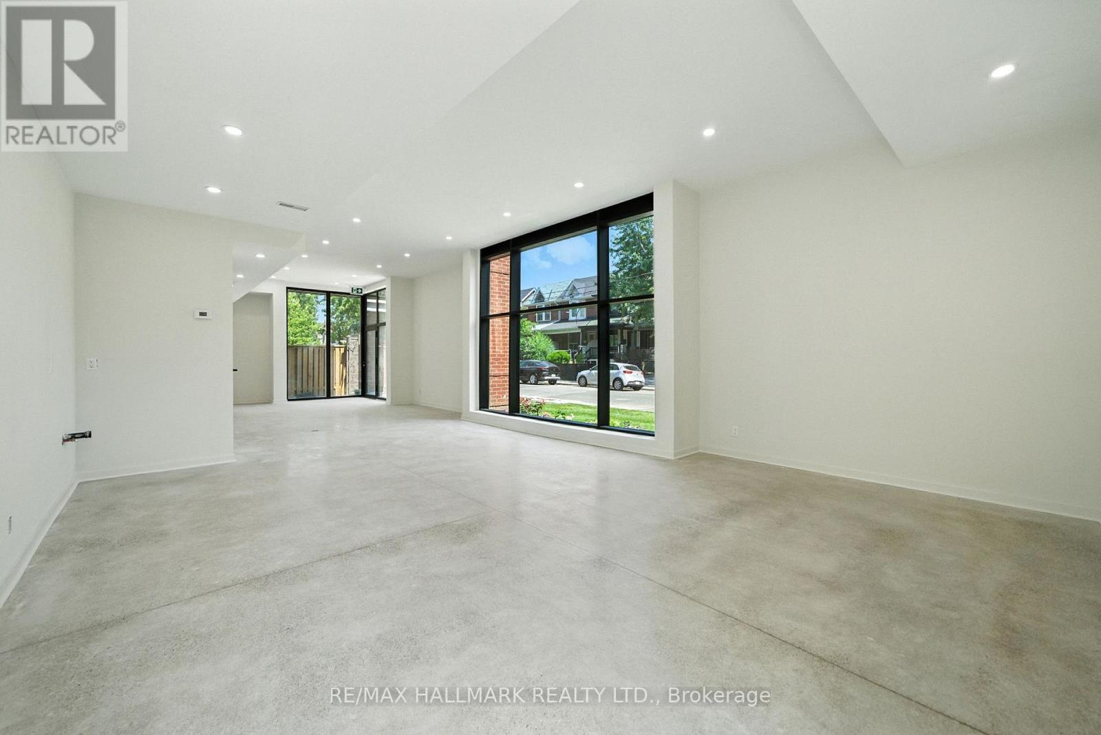Photo 24 of 1 170 Perth Avenue, Toronto ON