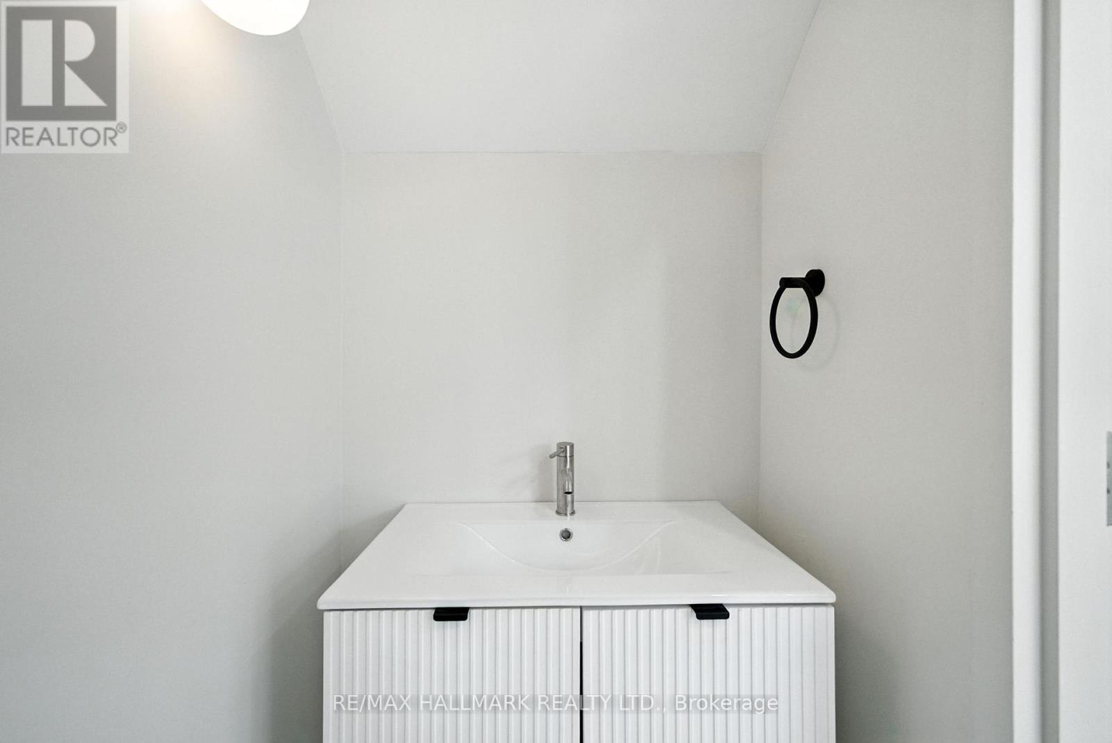 Photo 45 of 1 170 Perth Avenue, Toronto ON