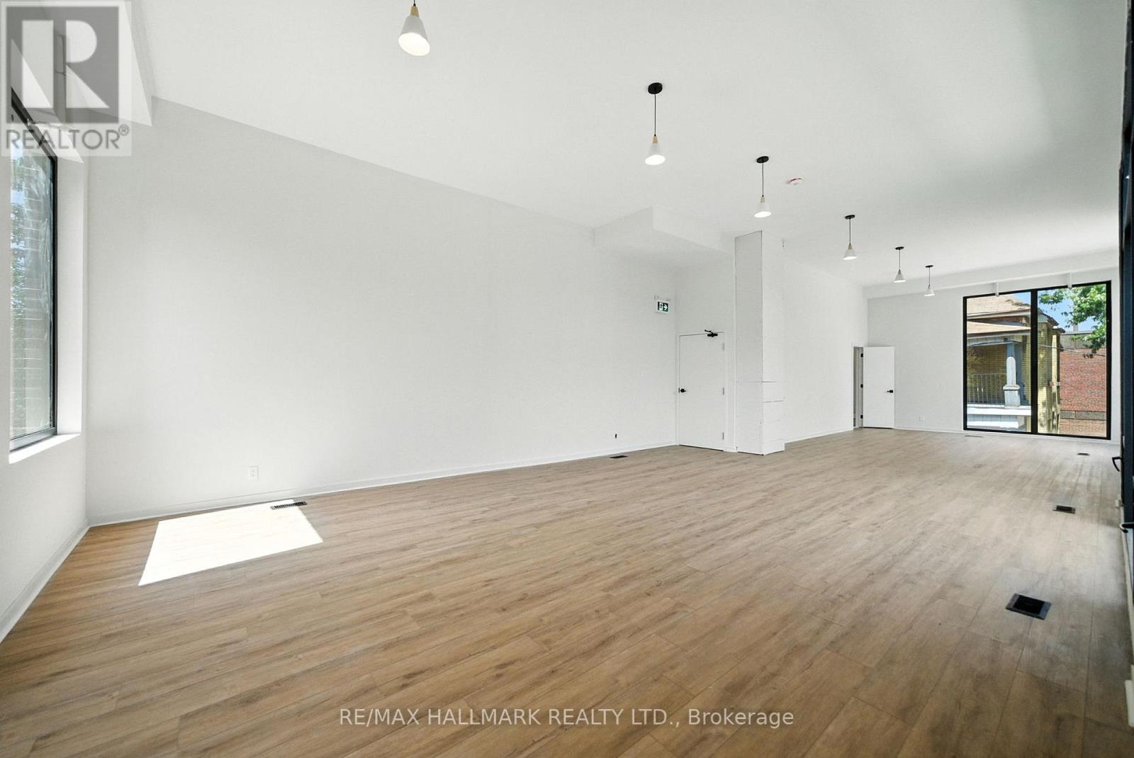 Photo 18 of 1 170 Perth Avenue, Toronto ON