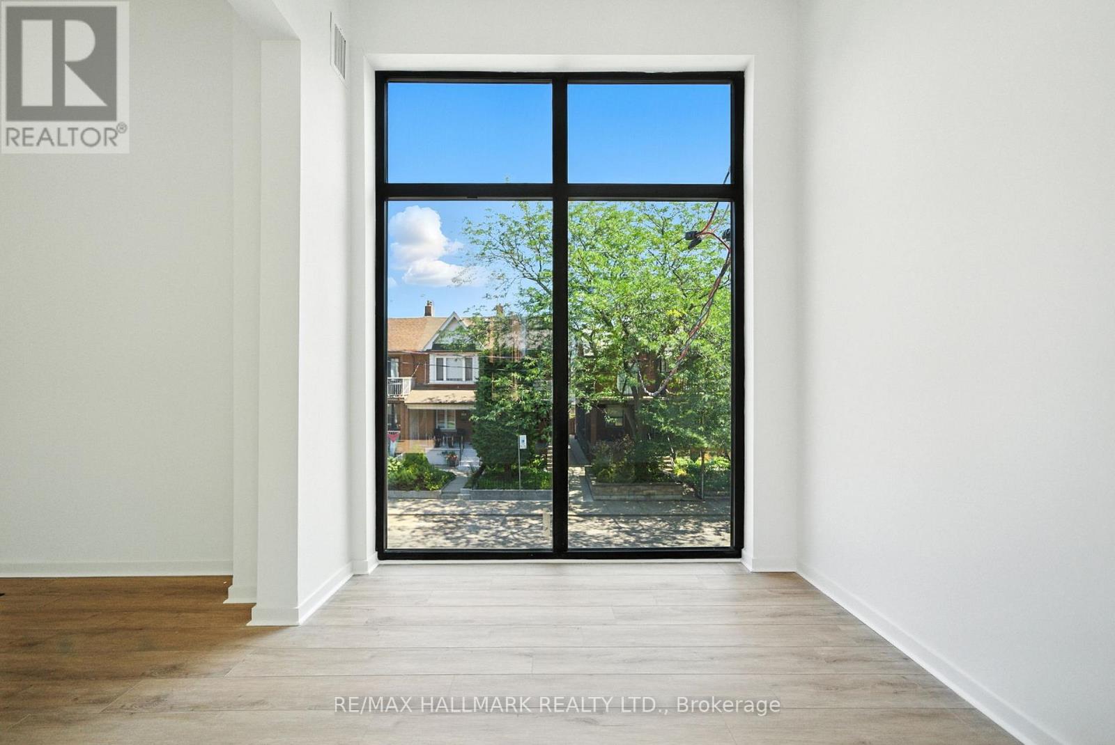 Photo 46 of 1 170 Perth Avenue, Toronto ON