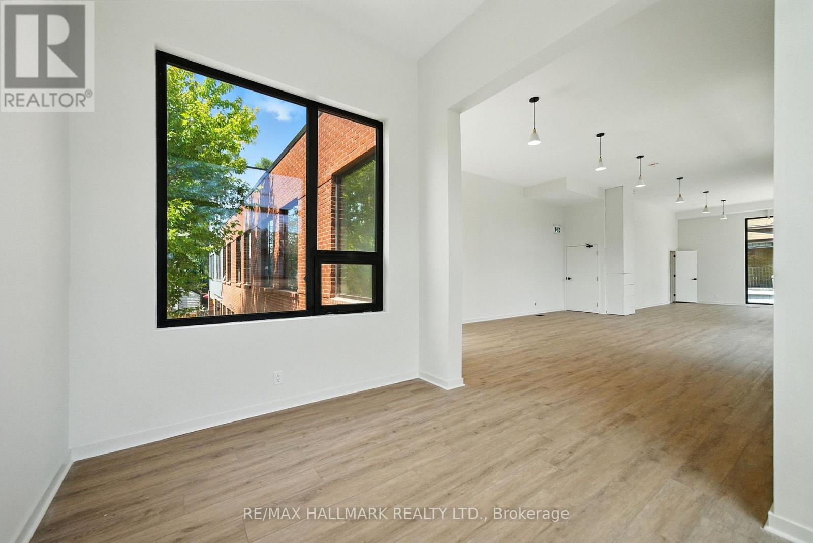 Photo 15 of 1 170 Perth Avenue, Toronto ON