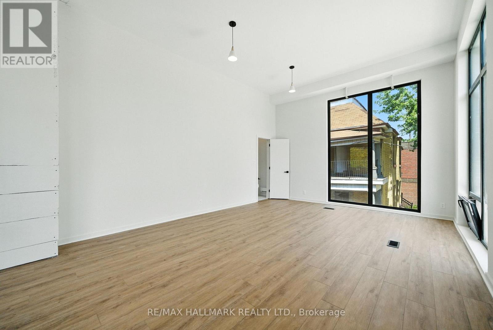 Photo 38 of 1 170 Perth Avenue, Toronto ON