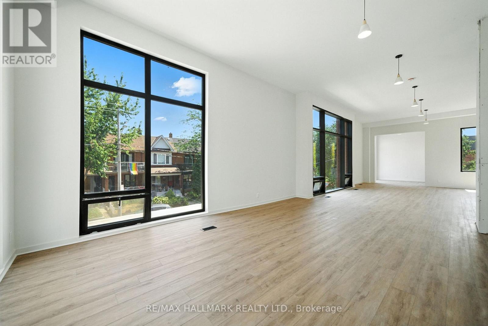 Photo 14 of 1 170 Perth Avenue, Toronto ON