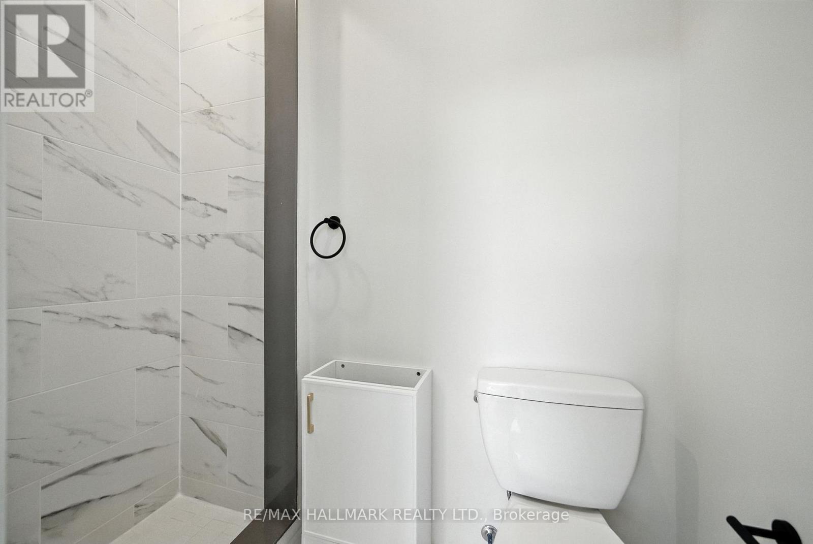 Photo 31 of 1 170 Perth Avenue, Toronto ON