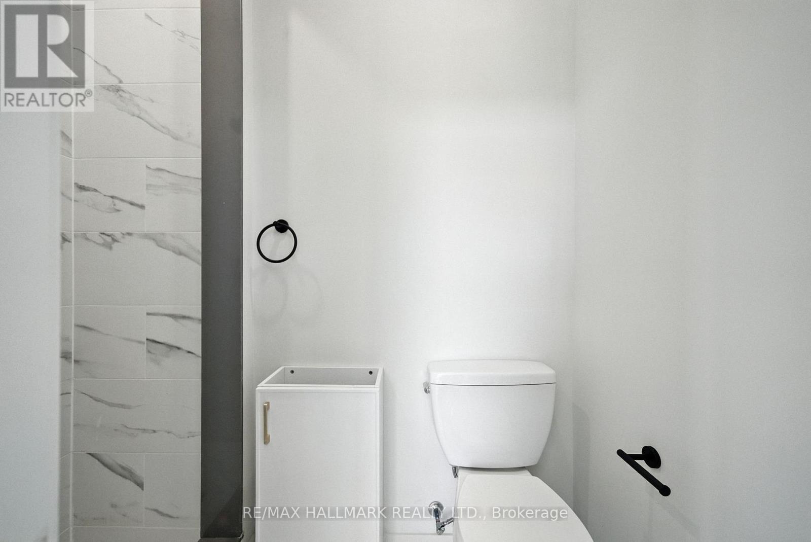 Photo 42 of 1 170 Perth Avenue, Toronto ON
