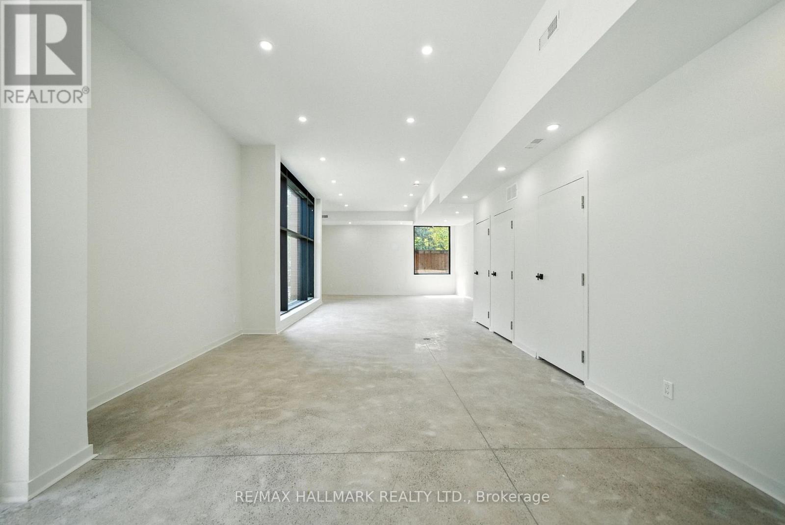 Photo 5 of 1 170 Perth Avenue, Toronto ON
