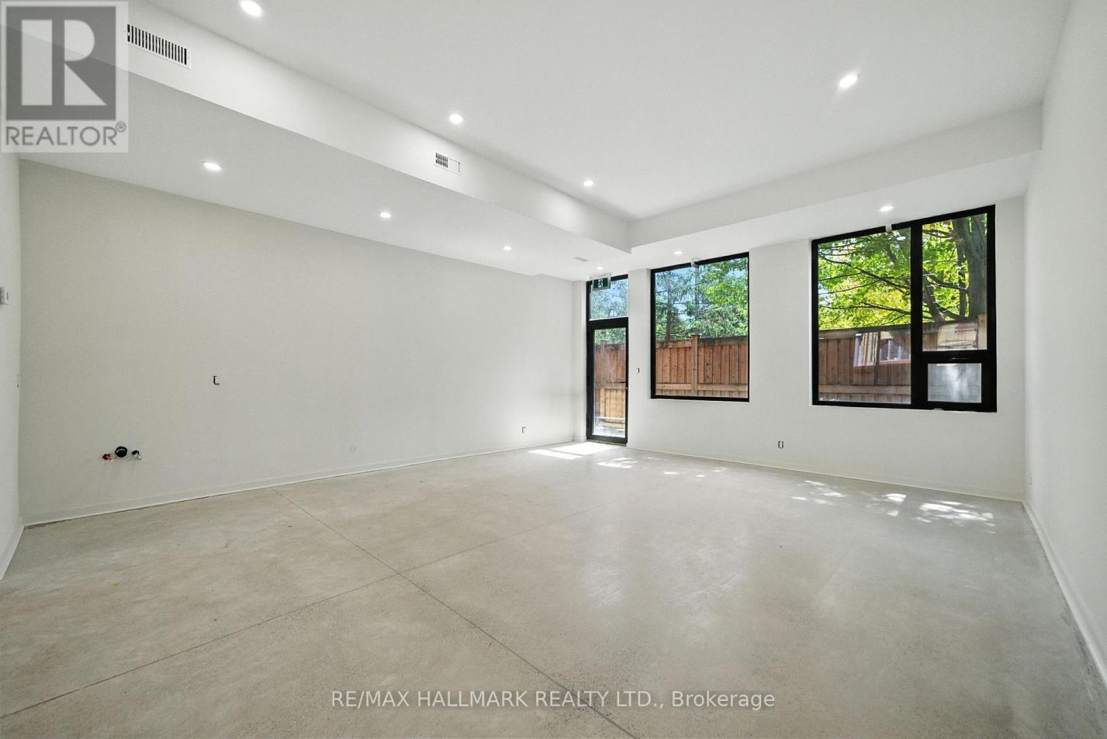 Photo 30 of 3 170 Perth Avenue, Toronto ON