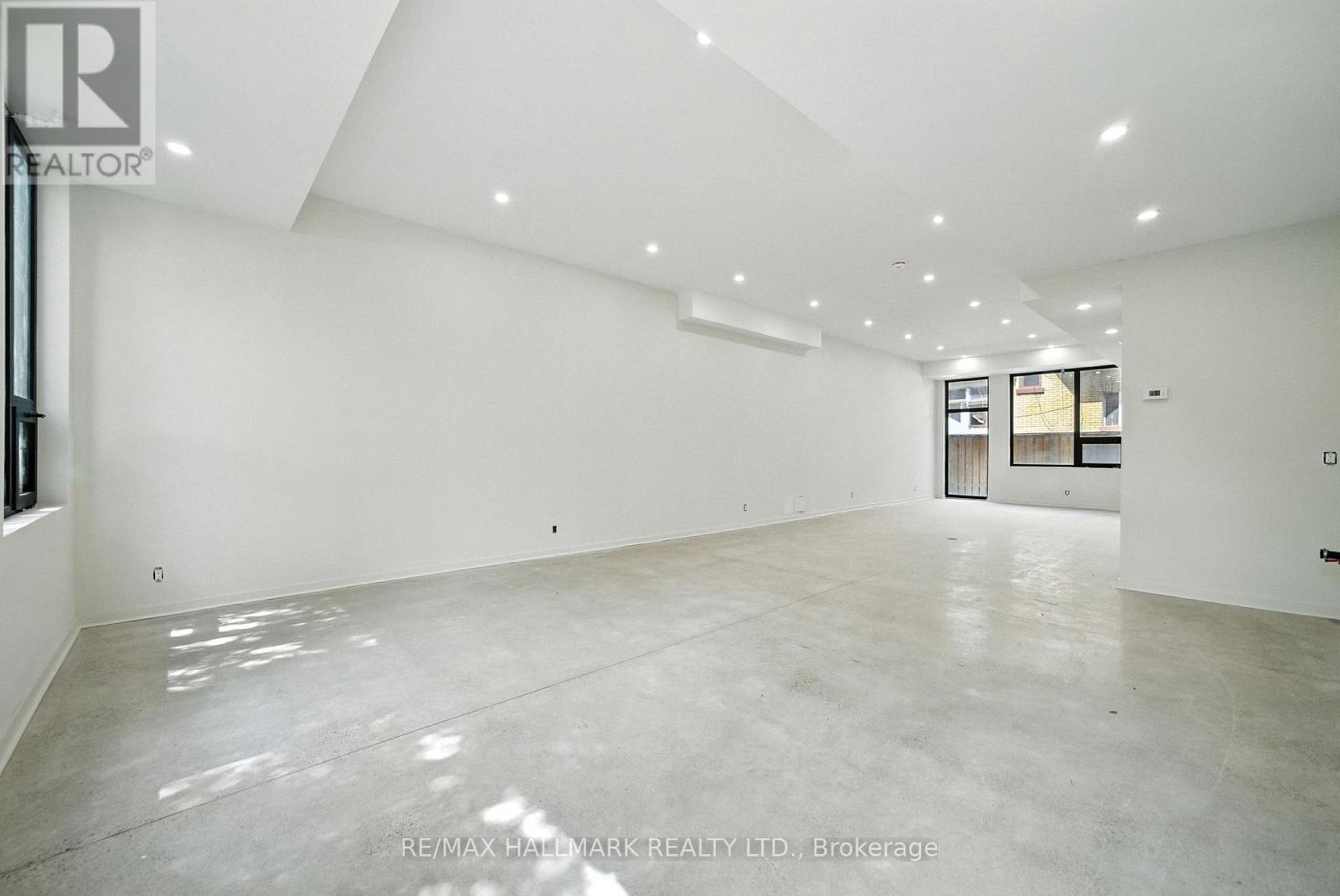 Photo 22 of 3 170 Perth Avenue, Toronto ON