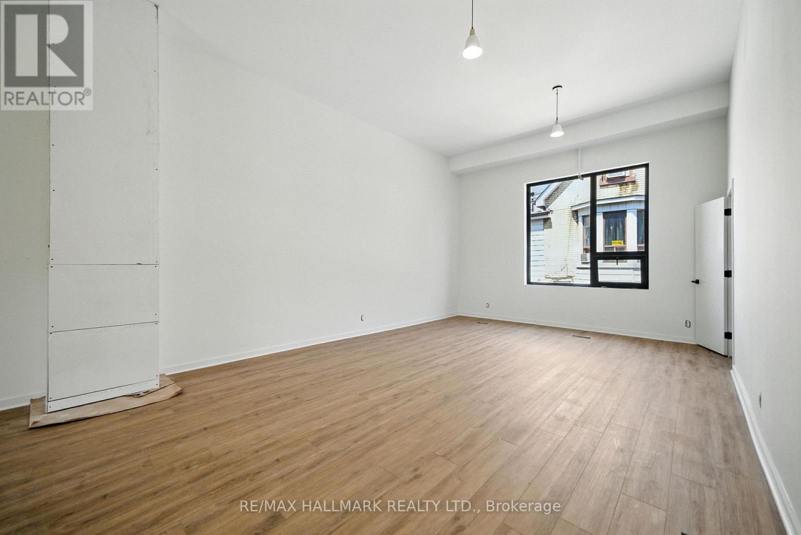 Photo 28 of 3 170 Perth Avenue, Toronto ON