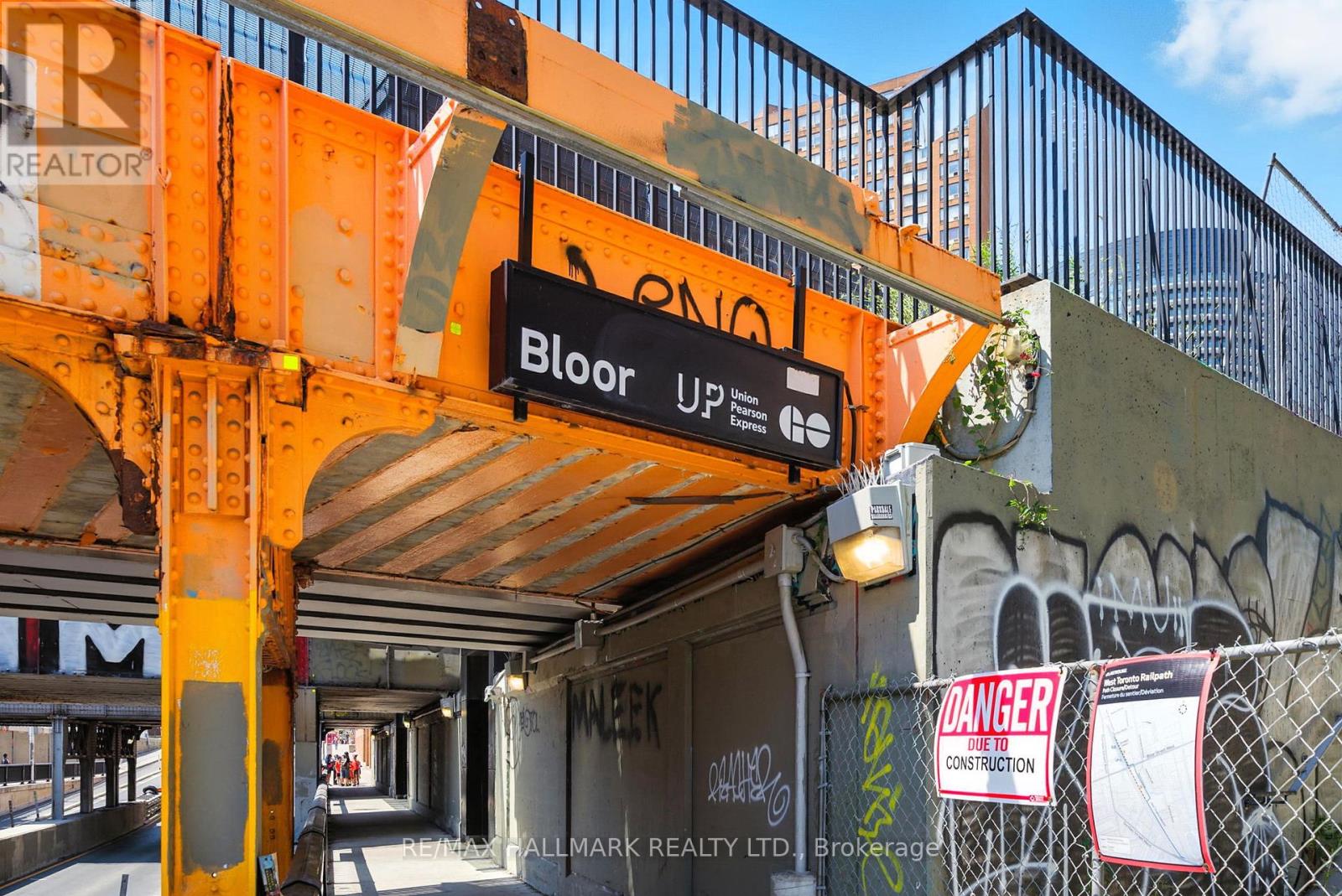Photo 42 of 3 170 Perth Avenue, Toronto ON