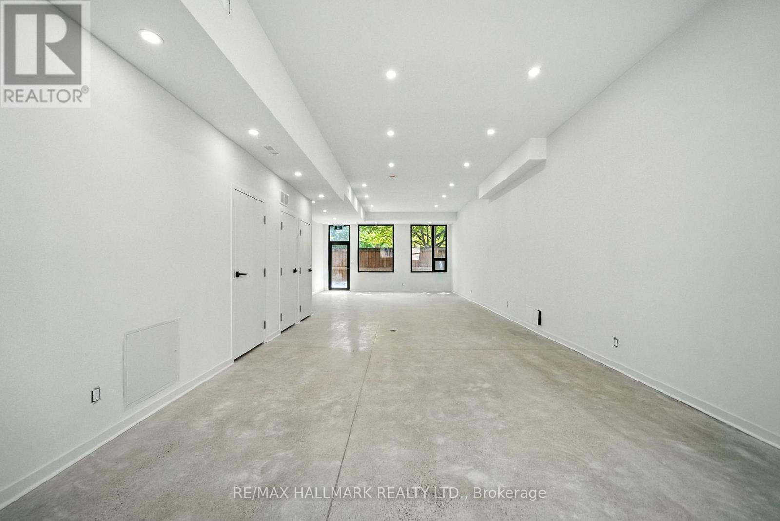 Photo 36 of 3 170 Perth Avenue, Toronto ON