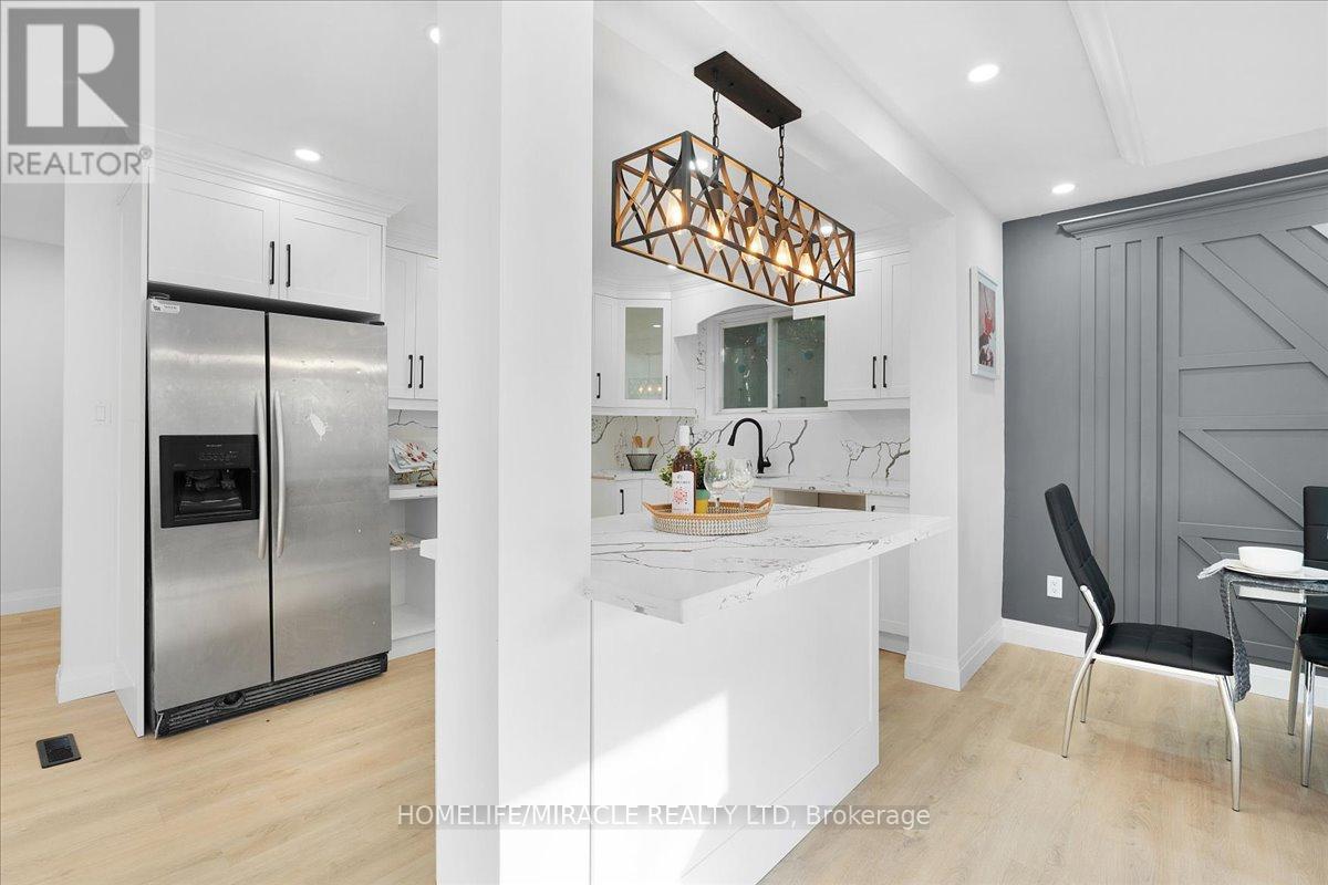 Photo 27 of 41 Horne Drive, Brampton ON