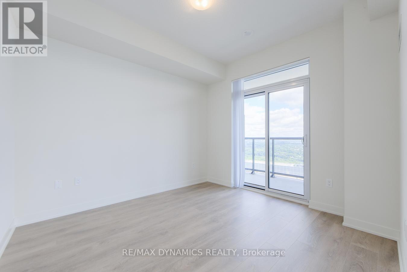 Photo 34 of 5002 38 Annie Craig Drive S, Toronto ON