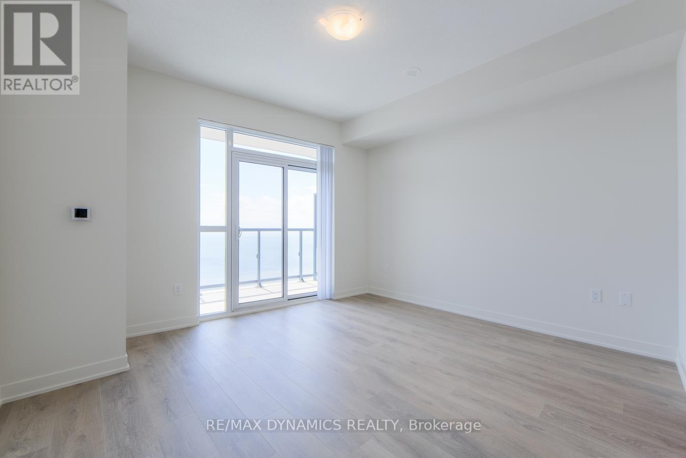 Photo 36 of 5002 38 Annie Craig Drive S, Toronto ON
