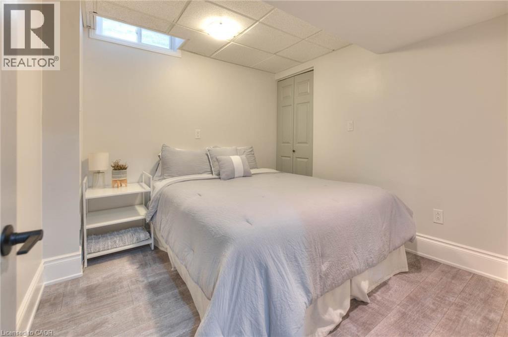Photo 30 of 108 Brantwood Park Road, Brantford ON