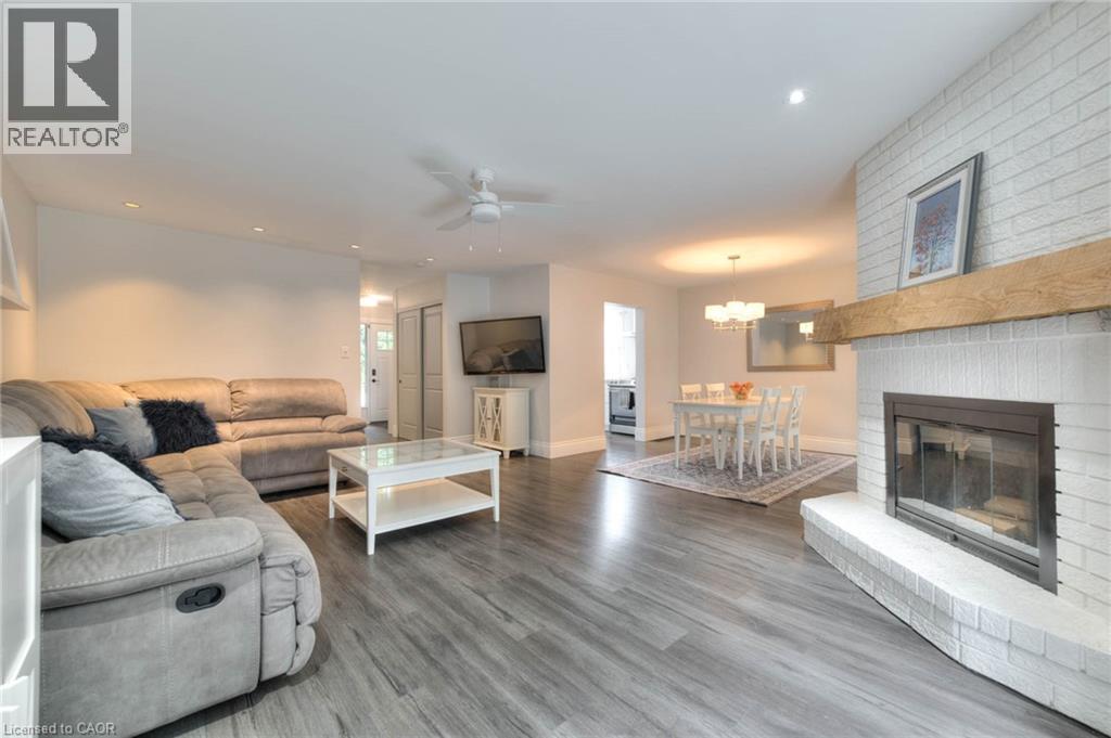 Photo 12 of 108 Brantwood Park Road, Brantford ON