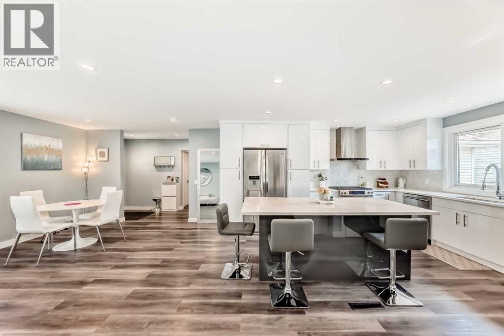 Photo 19 of 6048 Dalgetty Drive Nw, Calgary AB