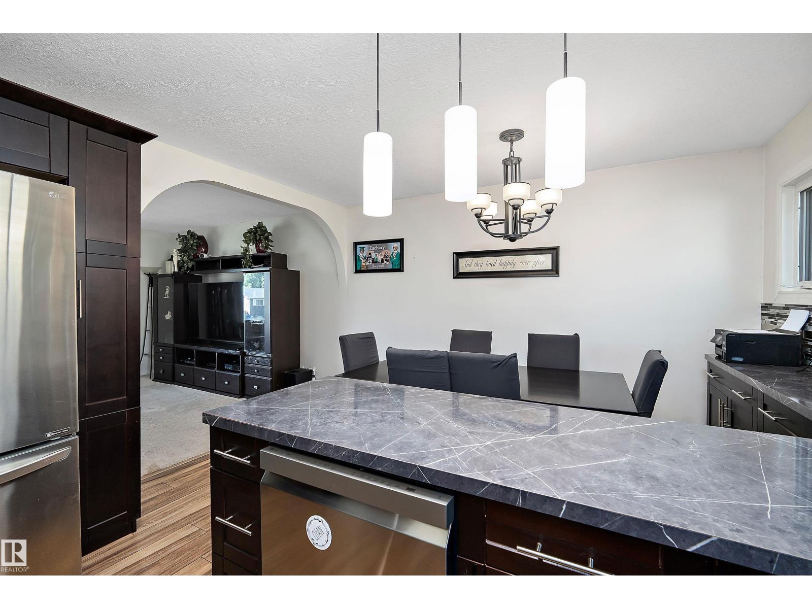 Photo 2 of 3904 53 St, Wetaskiwin AB