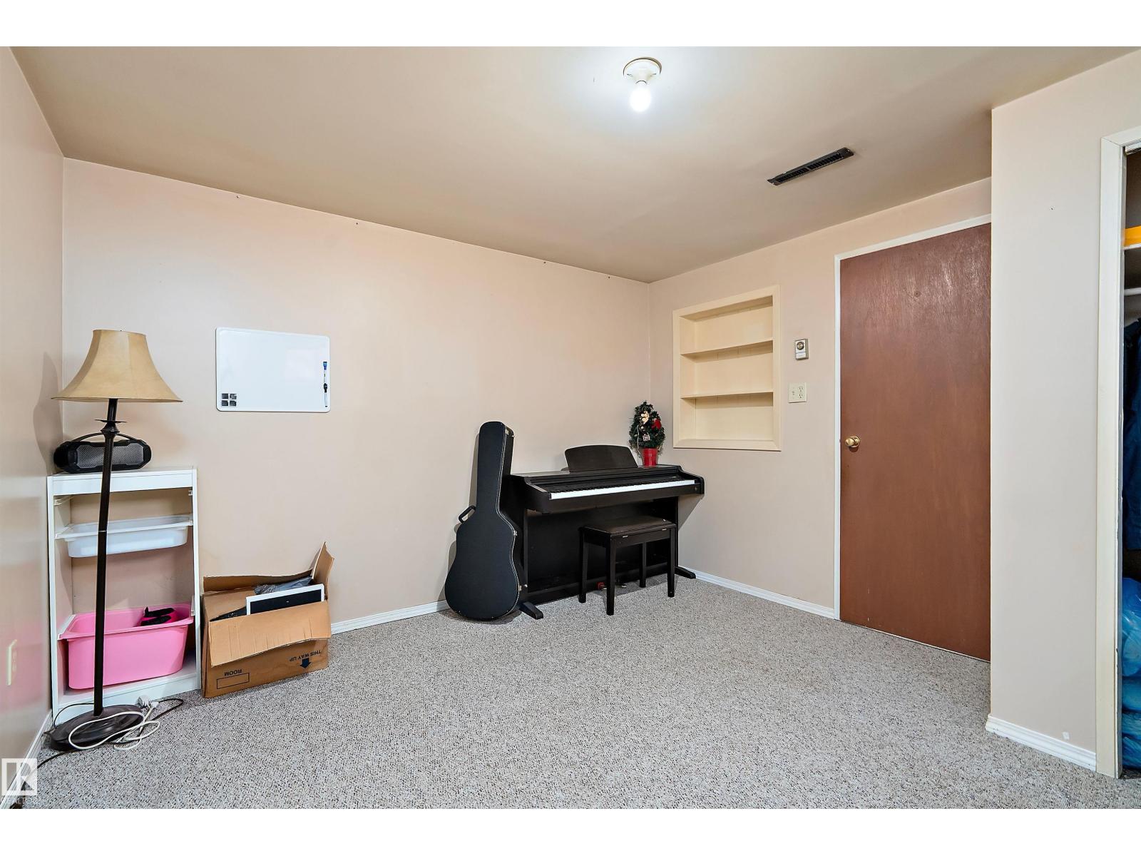 Photo 22 of 3904 53 St, Wetaskiwin AB